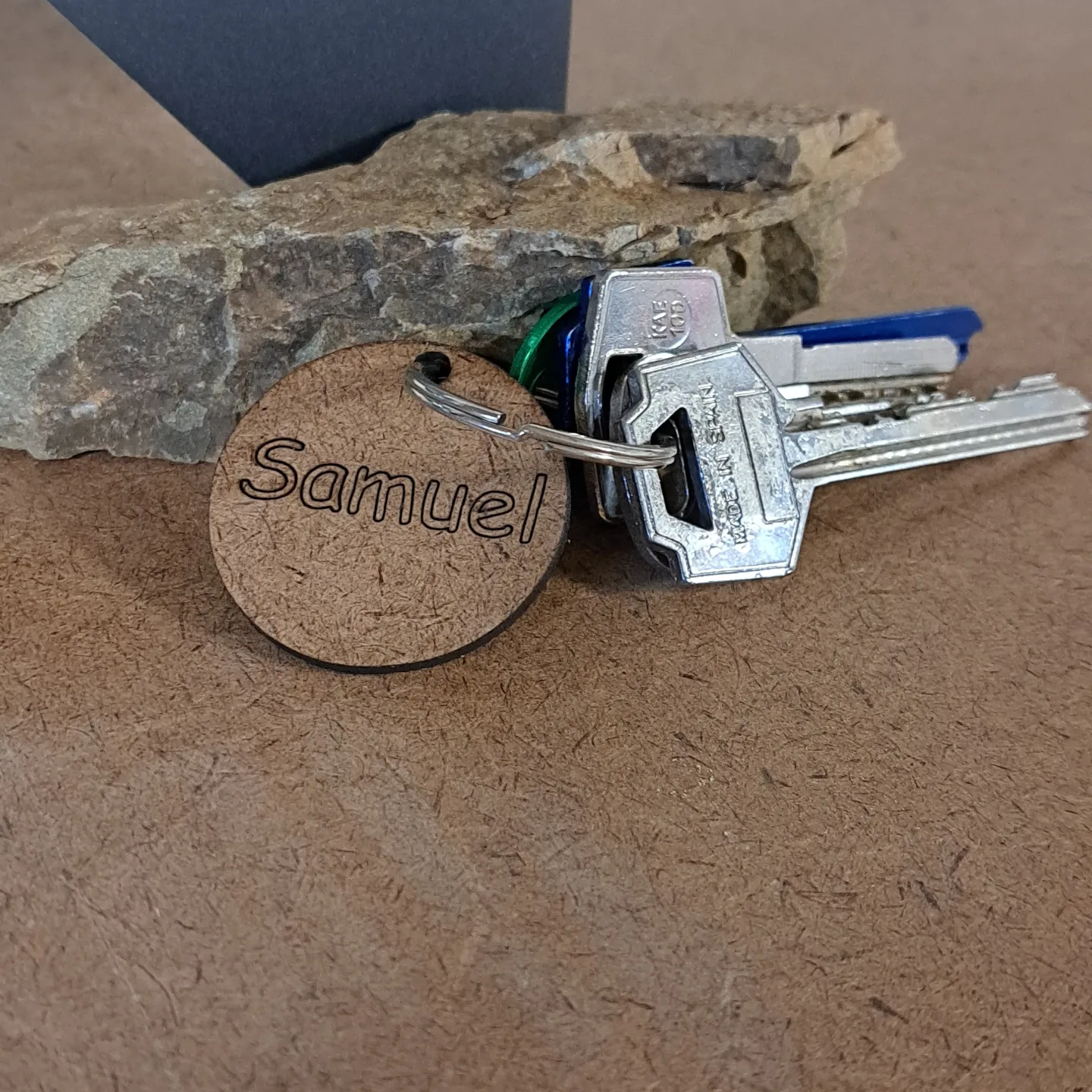 Llavero redondo con nombre personalizado